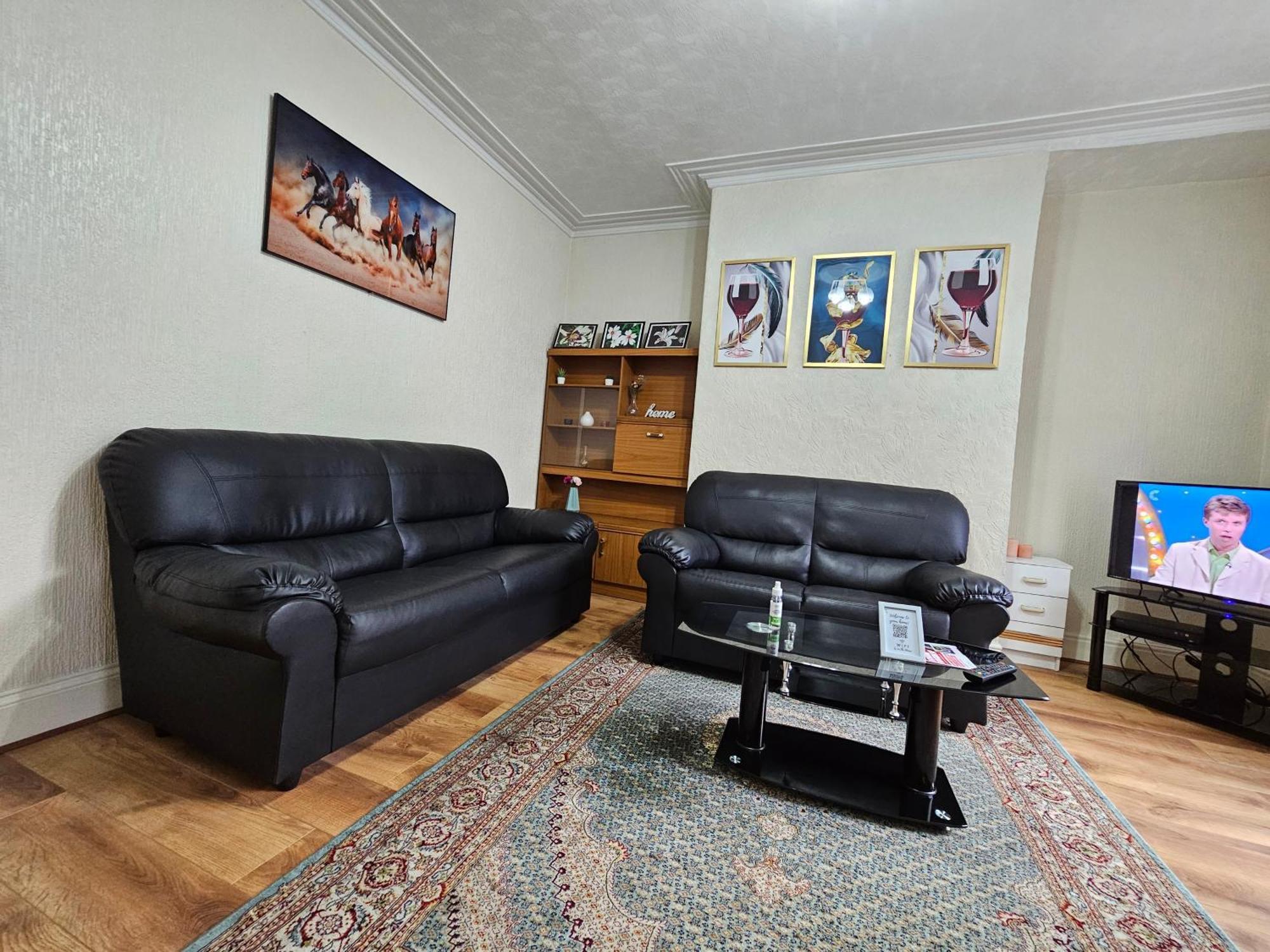 Hotel Bright Sunny, Double Bed With Garden, Tv And Wi-Fi Leeds  Exterior foto