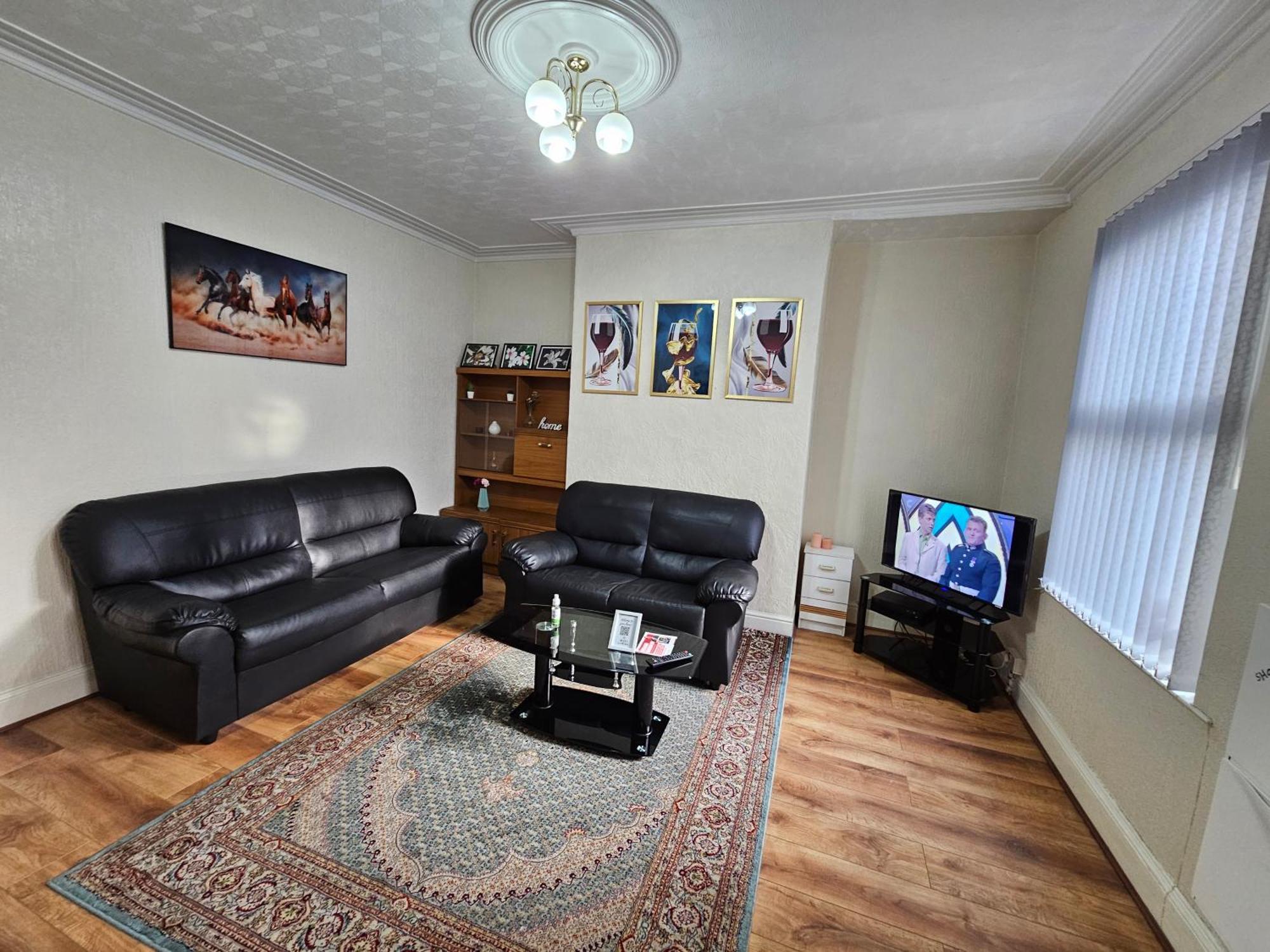 Hotel Bright Sunny, Double Bed With Garden, Tv And Wi-Fi Leeds  Exterior foto